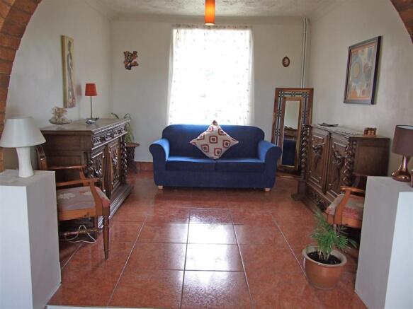 SITTING ROOM