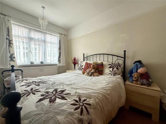 2 bed Apartment for sale Image 4