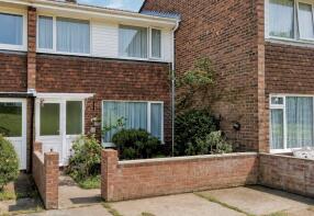 45, Sandcroft Avenue, Ryde PO33 2TT