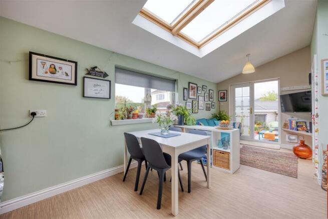 7_ADAMSLIE_CRESCENT_KIRKINTILLOCH_026.JPEG
