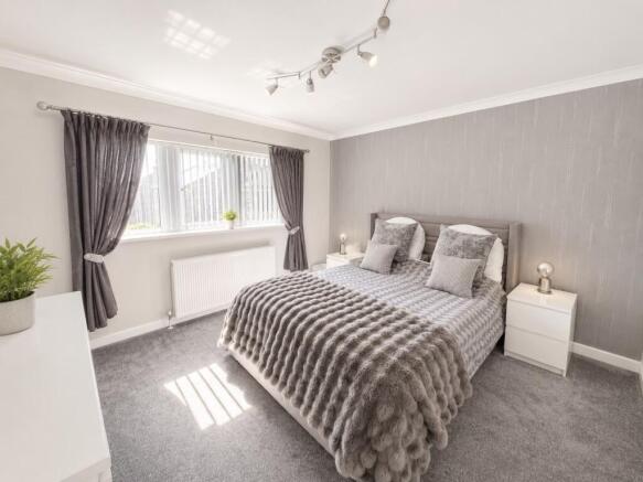 4 bed Detached for sale Image 11