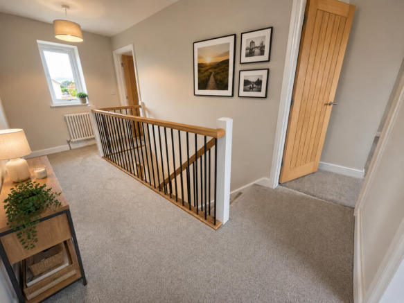 4 bed Detached for sale Image 9