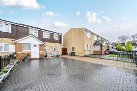 Mull Avenue, Manchester, M12