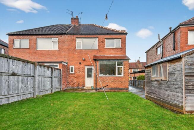 3 bed Semi-Detached for sale Image 11