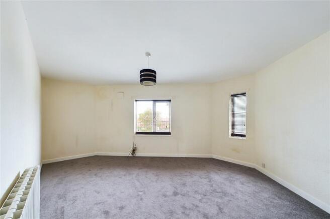 1 bed Flat for sale Image 4