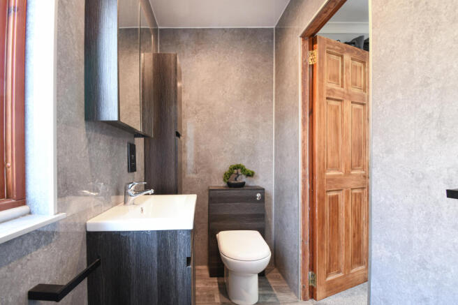 Ensuite