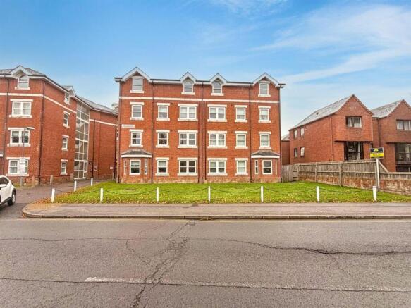 Preston Court 001.jpg