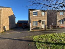 32, Cowleaze, Swindon SN5 4FQ
