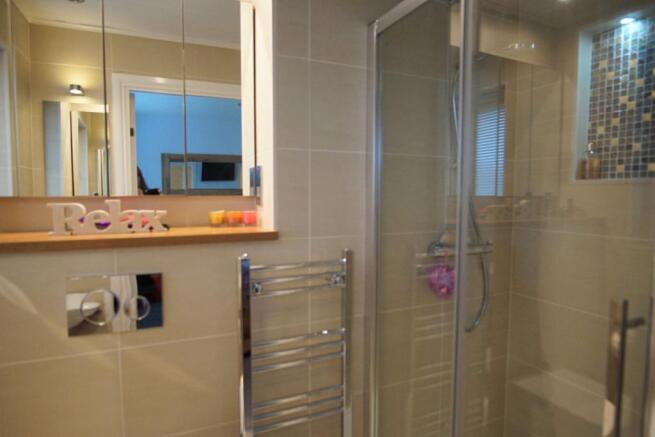 Master En-suite