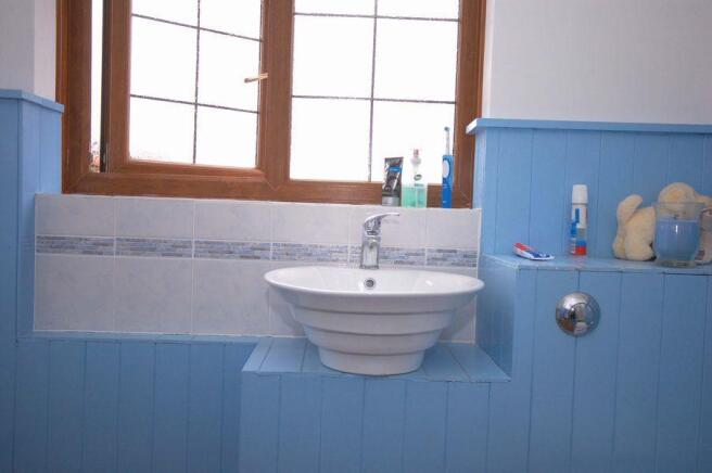 Photo 9