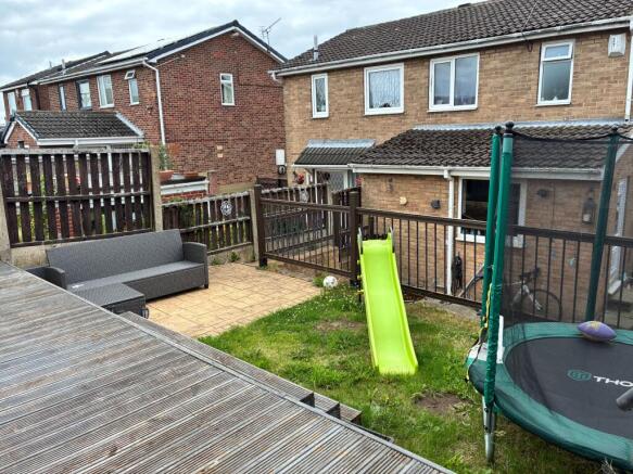 3 bed Semi-Detached for sale Image 11