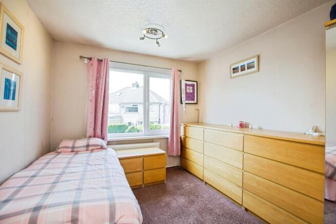 3 bed Semi-Detached for sale Image 11