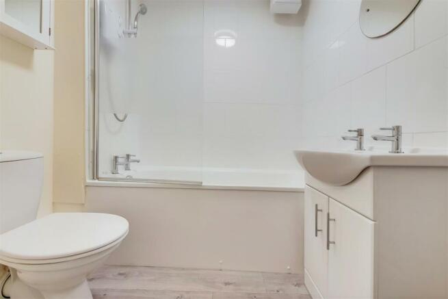 5_Bathroom-0.jpg