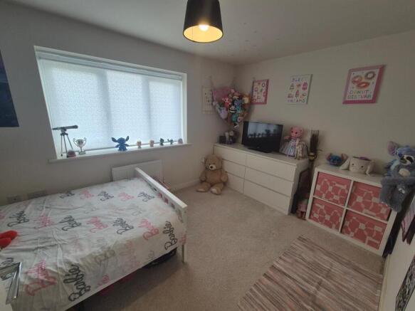 2 bed Semi-Detached for sale Image 7