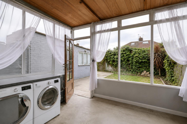 3 bed Semi-Detached for sale Image 7