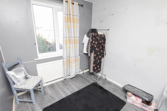 3 bed Town House for sale Image 12