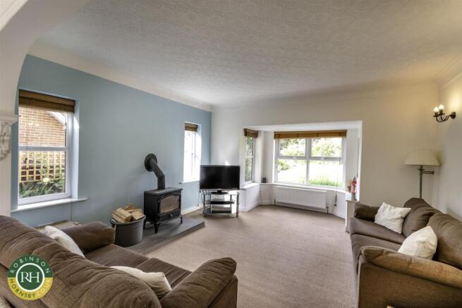 3 bed Detached for sale Image 4