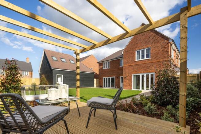 garden, 5 bedroom houses for same in aylesbury