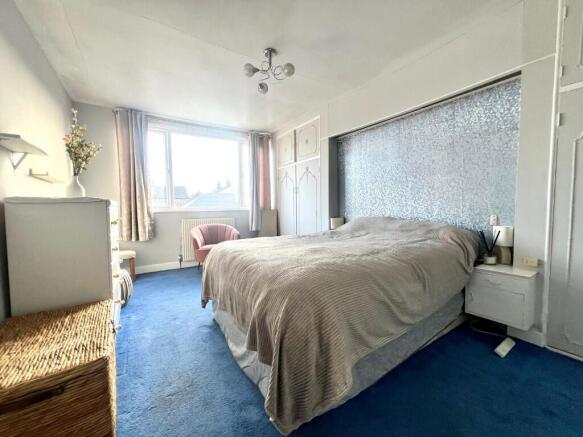 3 bed Semi-Detached Bungalow for sale Image 5