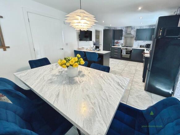 Kitchen/Dining Room