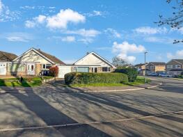 24, Layton Crescent, Brampton PE28 4UT