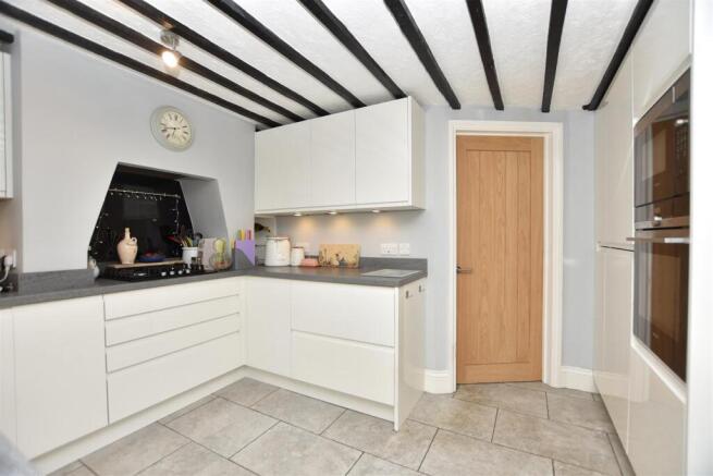 Plantation Road, Leighton Buzzard photo 3