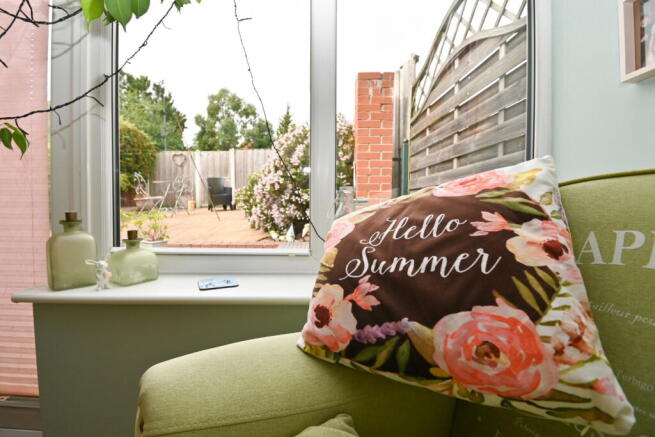 4 bed Semi-Detached for sale Image 6