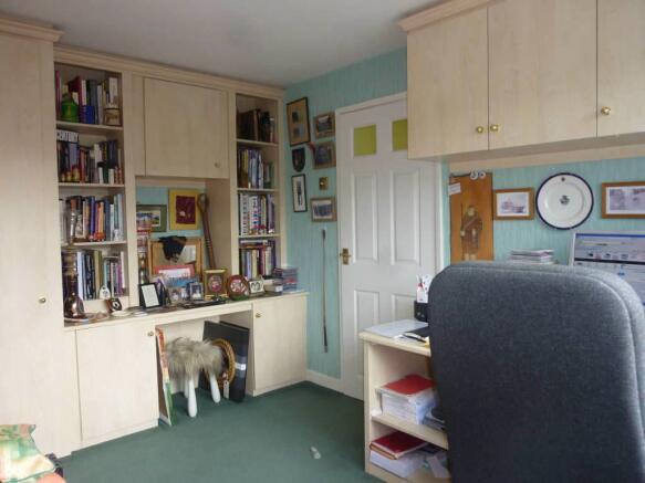 Photo 10