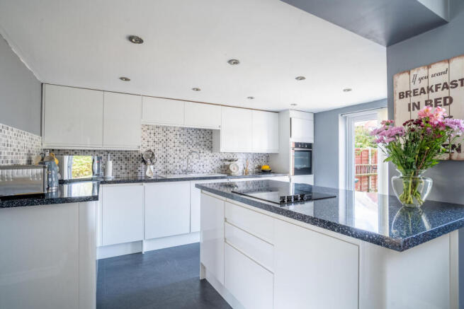 3 bed Detached for sale Image 7
