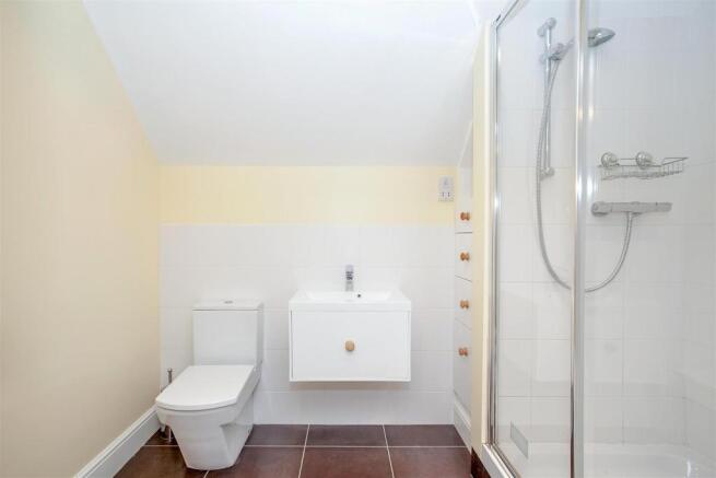 Bedroom 1 En-Suite.jpg