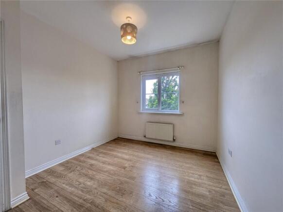 2 bed Flat to rent Image 8