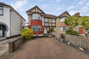 63, West Mead, Ruislip HA4 0TW