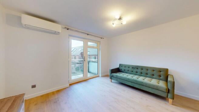 Living Area - Ang...