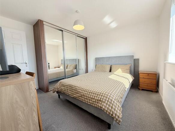 5 bed Detached for sale Image 10