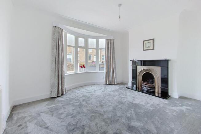 3 bed Semi-Detached for sale Image 3