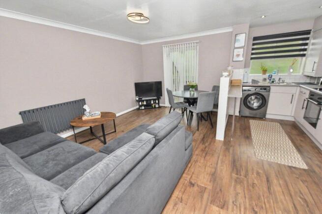 2 bed Apartment for sale Image 12