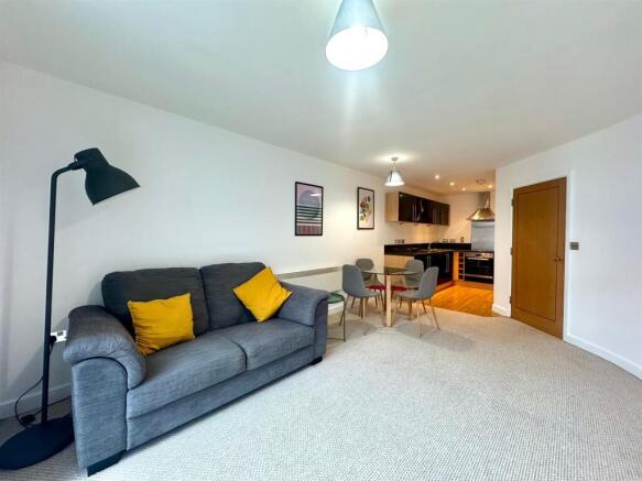 Living room pic 1.jpeg