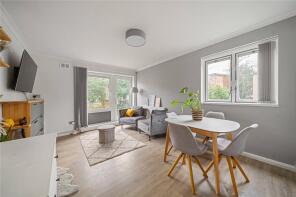 7, Grantley House, Windlesham Grove, London SW19 6AQ