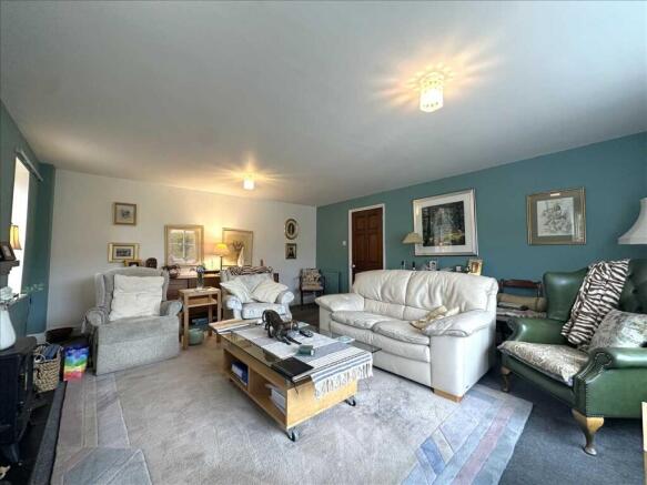 3 bed House for sale Image 9