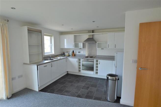 KITCHEN/DINING/LOUNGE