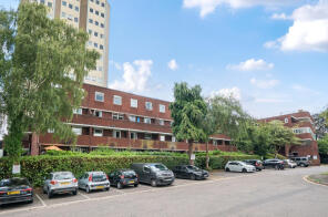 55, Tamar Square, Woodford Green IG8 0EA