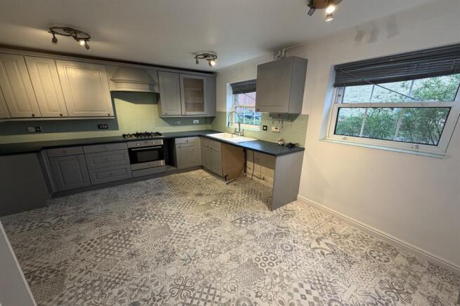 Marsh Crescent, Rowhedge, Colchester, Essex, CO5 photo 2