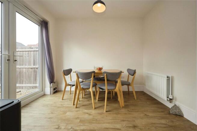 Kemsley Drive, Leighton Buzzard, Bedfordshire, LU7 photo 4