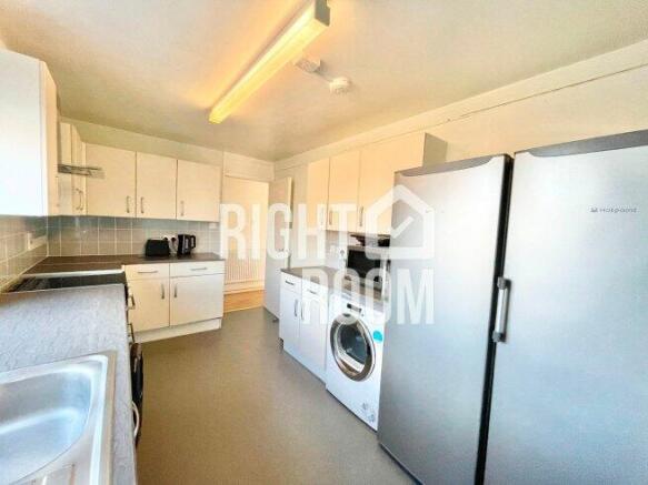 room-4-51-berkeley-walk-n7-7rs-1014839