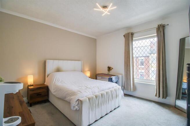 2 bed Terraced for sale Image 8