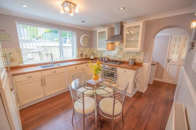 3 bed Detached for sale Image 5