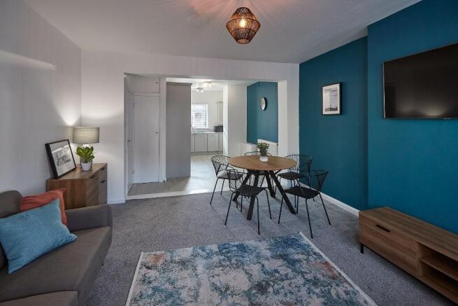3 bed Apartment for sale Image 4