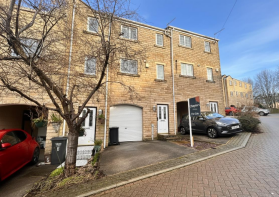 7, Fairbanks, Sowerby Bridge HX6 2AB