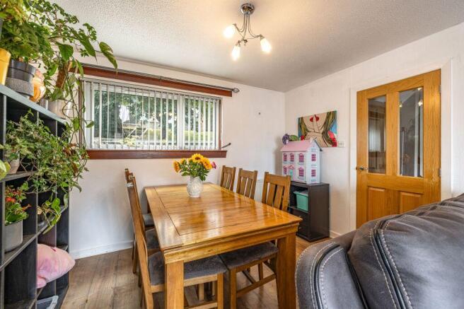 32 Hartrigge Crescent, Jedburgh, TD8 6HT photo 4