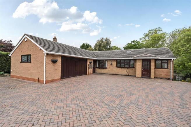 4 Witherley Road, Atherstone